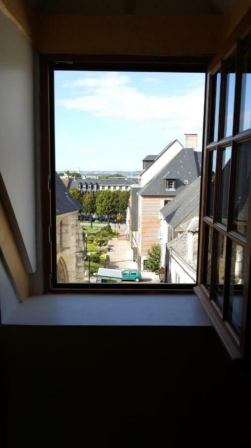 Le Saint Leonard...Il Est Orange Apartman Honfleur Kültér fotó